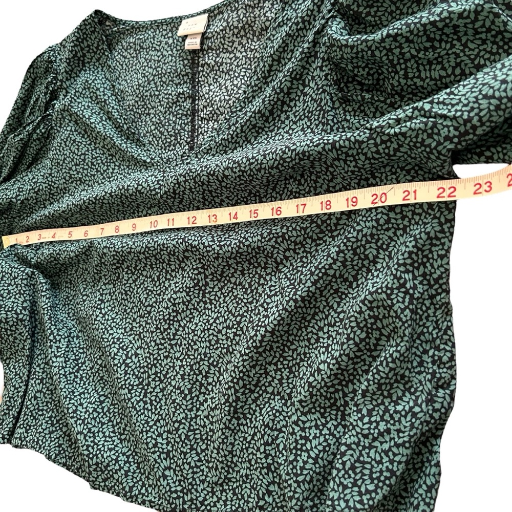 A New Day puff sleeve green blouse XXL ‼️must bundle with other listings‼️ - Picture 6 of 8
